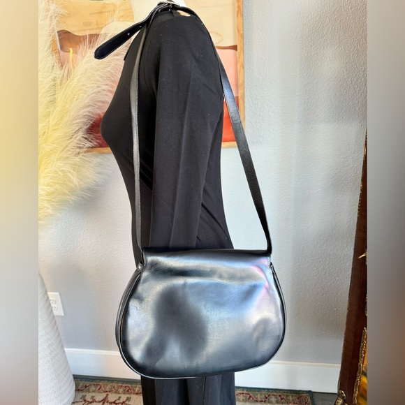 Salvador Ferragamo Vintage Black Pouch Bag - Picture 5 of 12